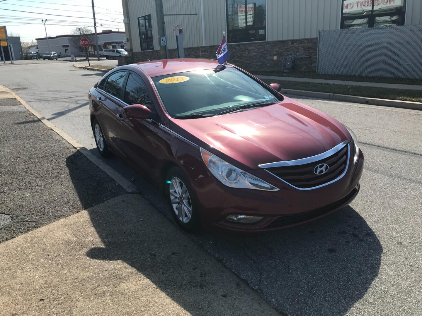 2013 Maroon /Tan Hyundai Sonata GLS (5NPEB4ACXDH) with an 2.4 V4 engine, Automatic transmission, located at 577 Chester Pike, Prospect Park, PA, 19076, (610) 237-1015, 39.886154, -75.302338 - Photo#3